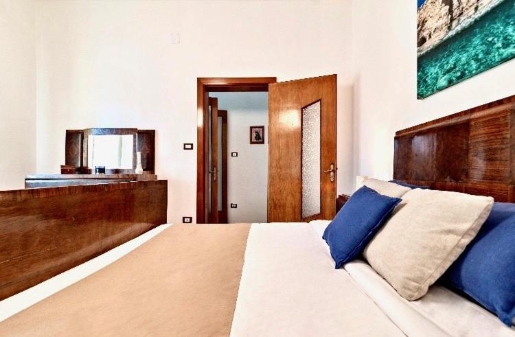 דירות לצ'ה La Casa Di Julia מראה חיצוני תמונה