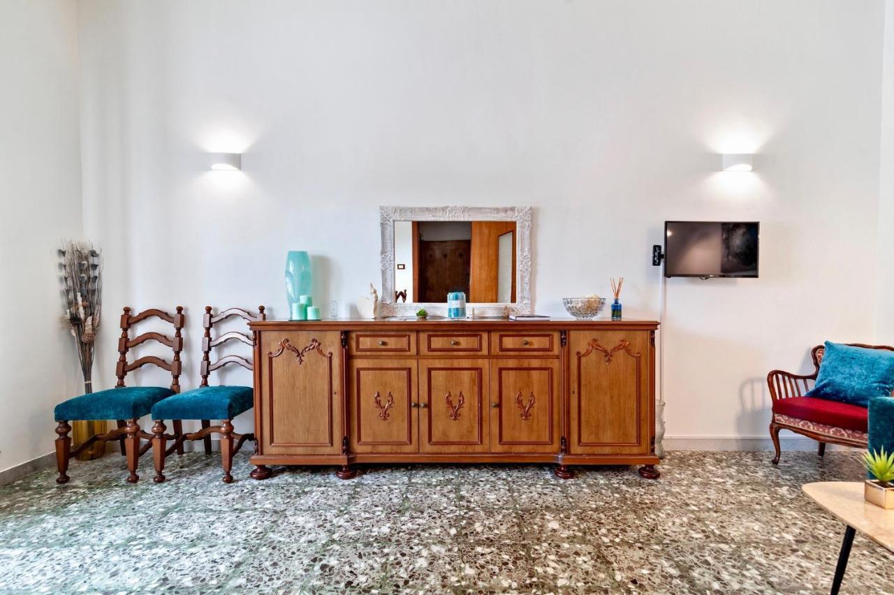 דירות לצ'ה La Casa Di Julia מראה חיצוני תמונה